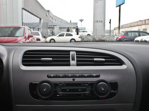 2012款2.0T DSG CUPRA 空调出风口