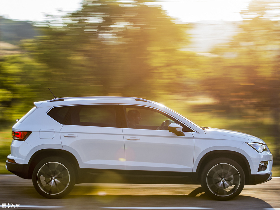 2016Ateca 