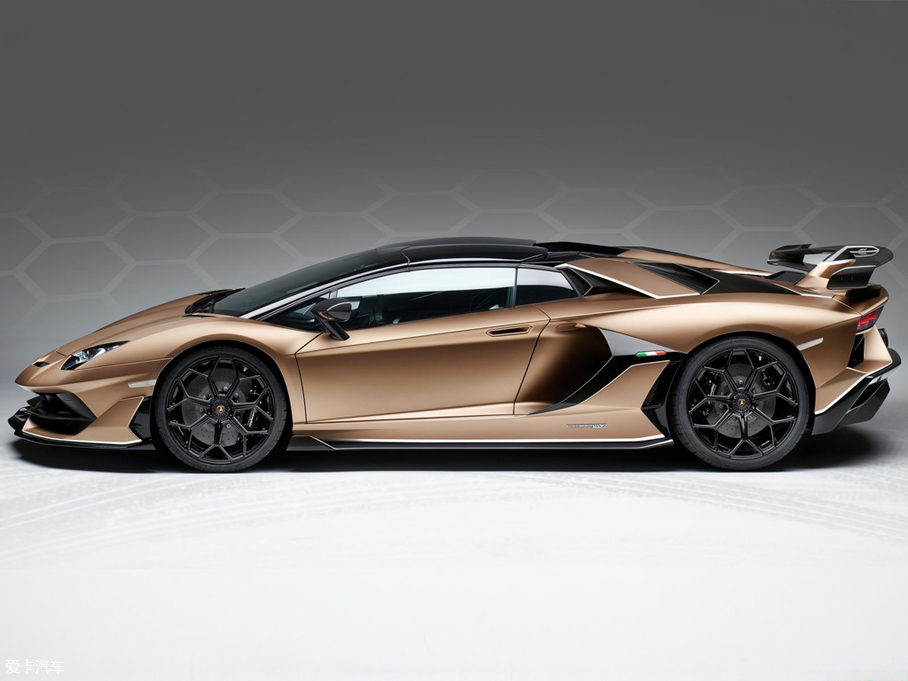 2019Aventador SVJ Roadster