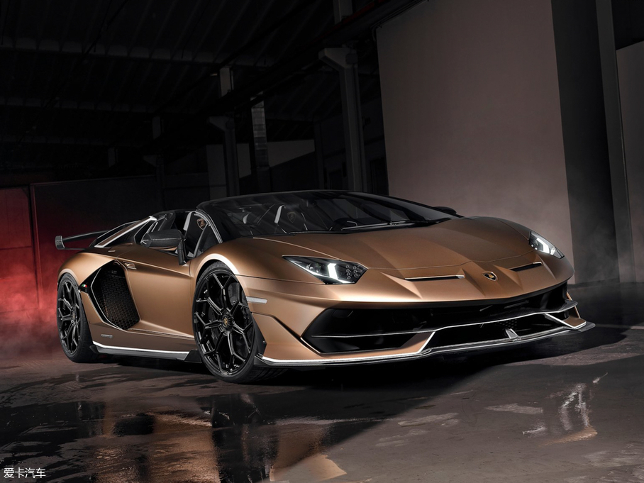 2019Aventador SVJ Roadster