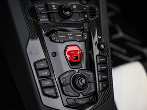 2019SVJ Roadster п؅^(q)