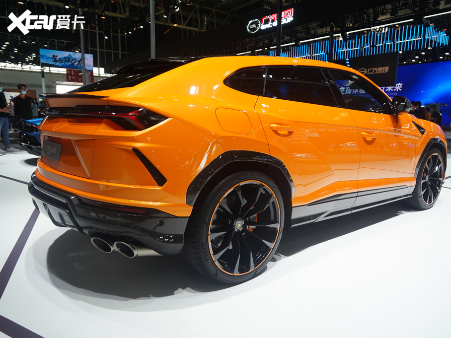 2021Urus Pearl Capsule