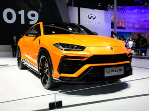 2021款4.0T V8 整体外观