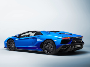 2021款LP 780-4 Ultimae Roadster 整体外观