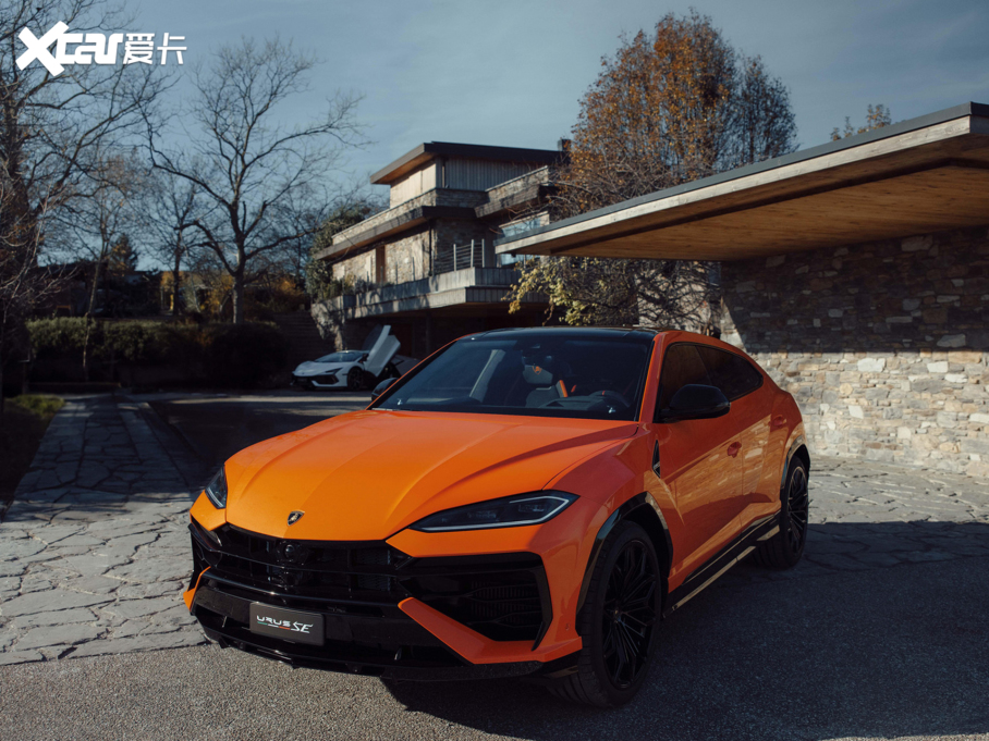 2024Urus SE 4.0T ˜ʰ