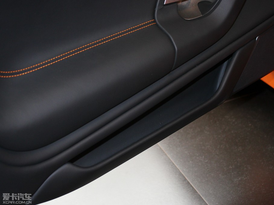 2011Gallardo LP560-4 Bicolore