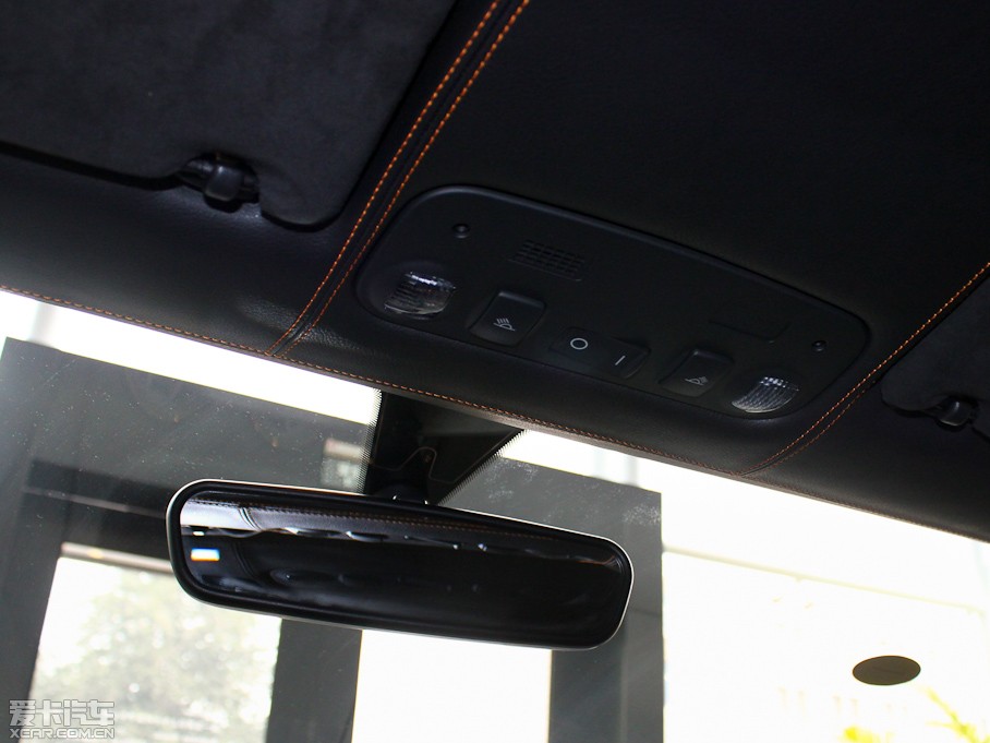 2011Gallardo LP560-4 Bicolore