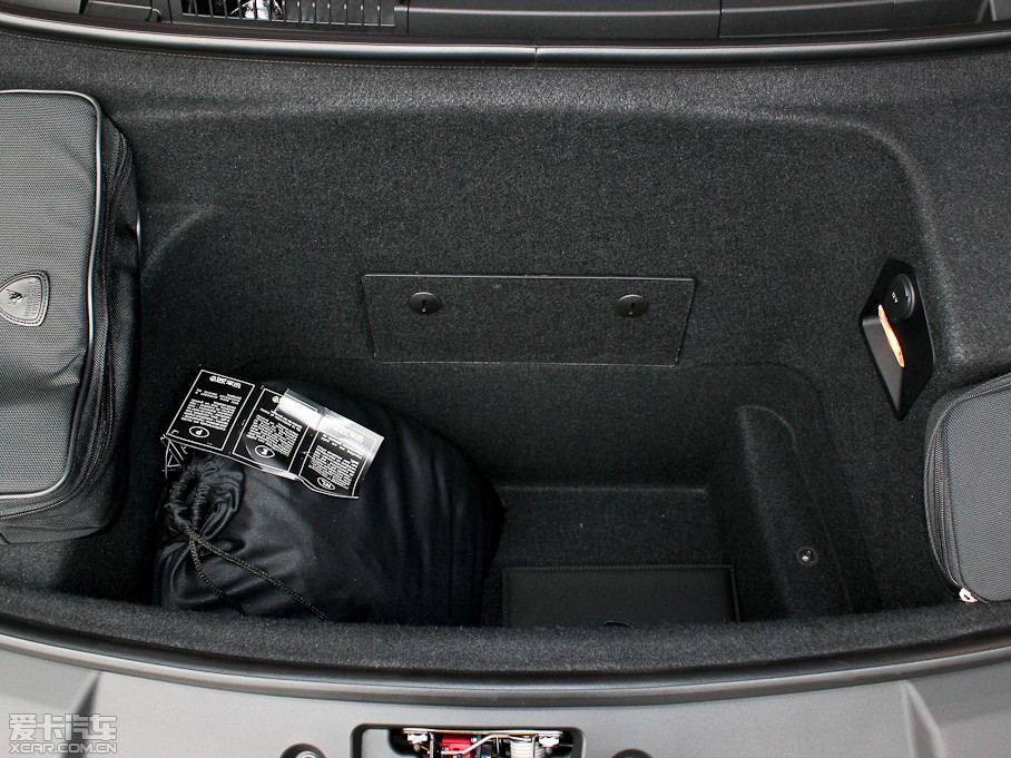 2011Gallardo LP550-2 Tricolore