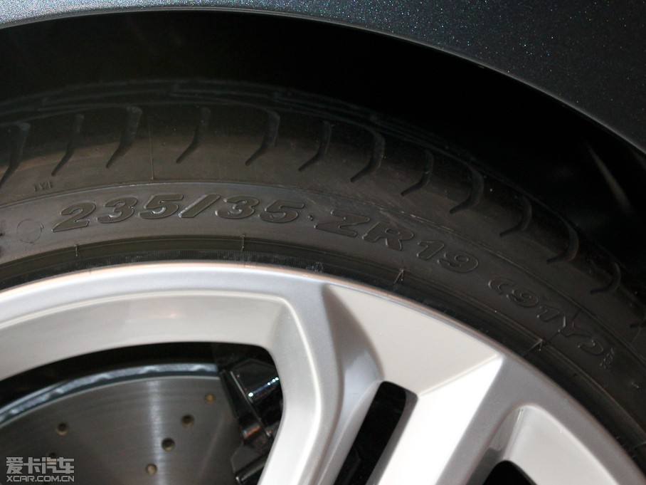 2011Gallardo LP550-2 Tricolore