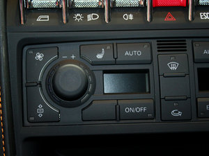 2011LP560-4 Bicolore п؅^