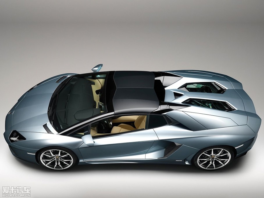 2013Aventador LP 700-4 Roadster
