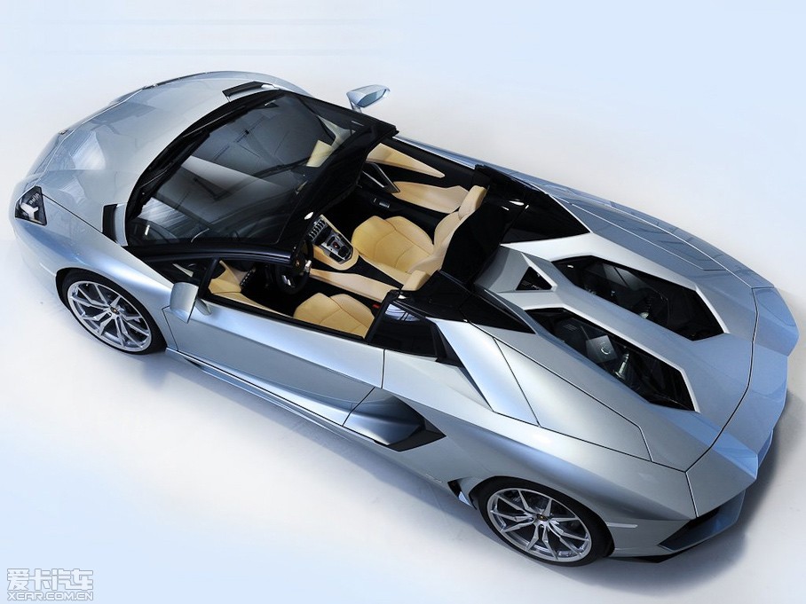 2013Aventador LP 700-4 Roadster