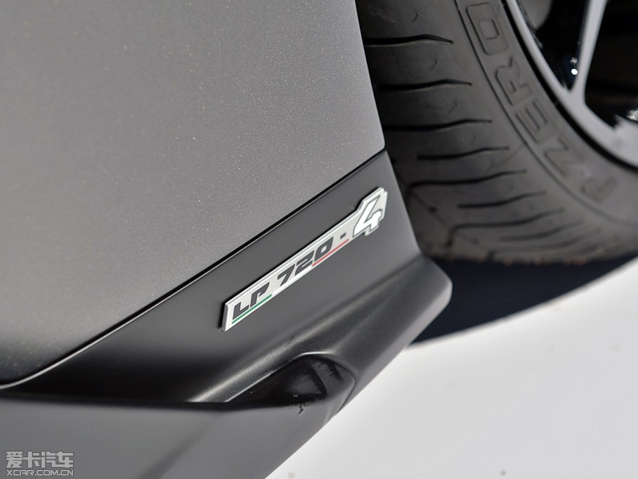 2013Aventador LP 720-4 Roadster 50o