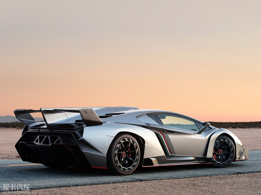2013Veneno LP750-4