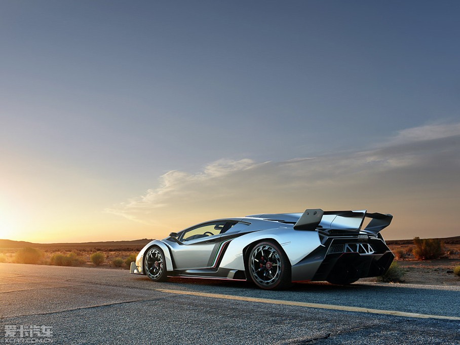 2013Veneno LP750-4