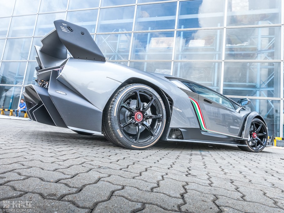 2013Veneno LP750-4