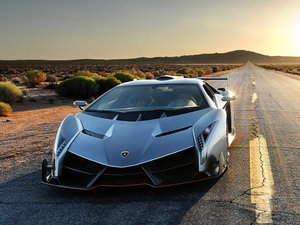 2013LP750-4 w^