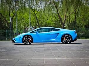 2013款LP 560-4 正侧（左）