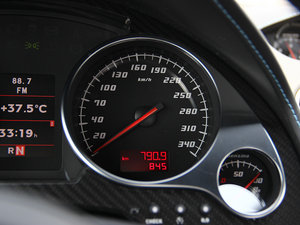 2013LP 560-4 п؅^(q)