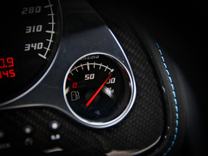 2013LP 560-4 п؅^(q)