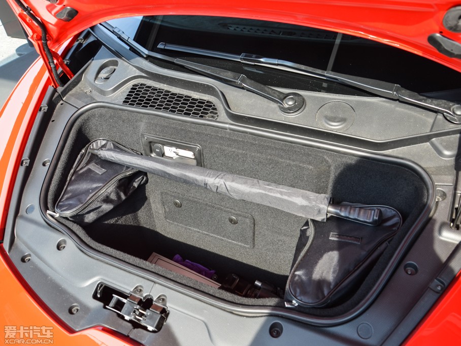 2014��Hurac��n 4WD Coupe