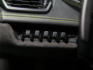 20144WD Coupe п؅^(q)