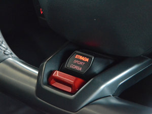 20144WD Coupe п؅^(q)