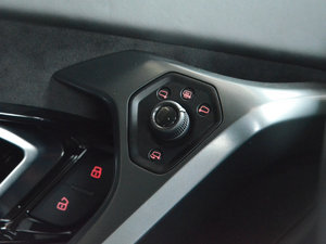 20144WD Coupe п؅^(q)