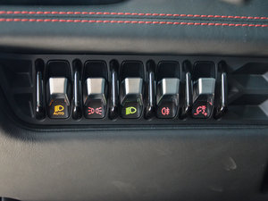 20144WD Coupe п؅^(q)