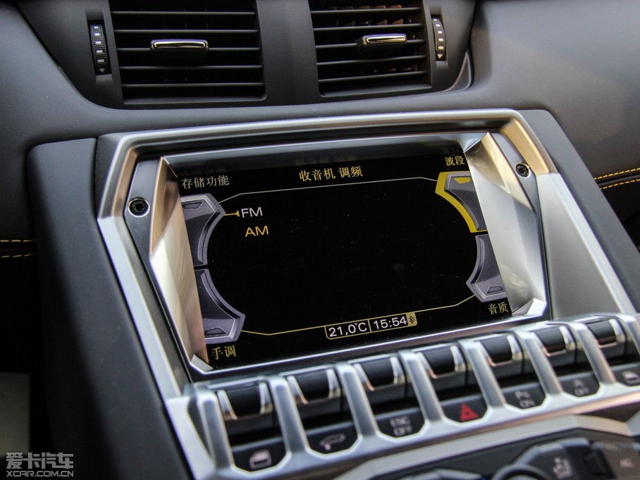 2011A(y)ventador LP 700-4