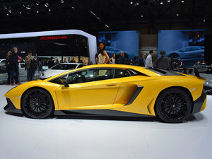 2015LP 750-4 Superveloce w^