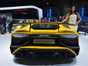 2015LP 750-4 Superveloce w^