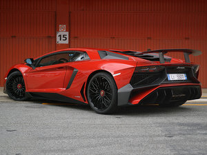 2015LP 750-4 Superveloce w^