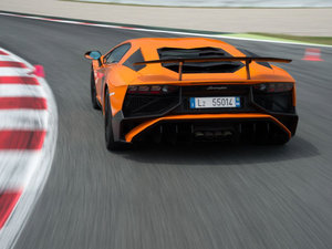 2015LP 750-4 Superveloce w^
