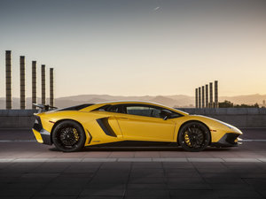 2015LP 750-4 Superveloce w^