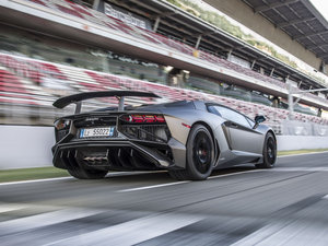 2015LP 750-4 Superveloce w^