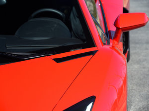 2011LP 700-4 (x)(ji)^