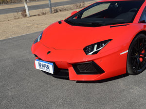 2011LP 700-4 (x)(ji)^