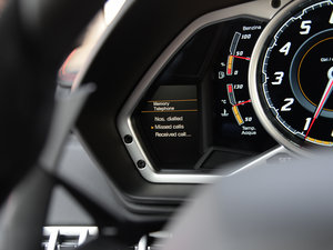 2011款LP 700-4 中控区