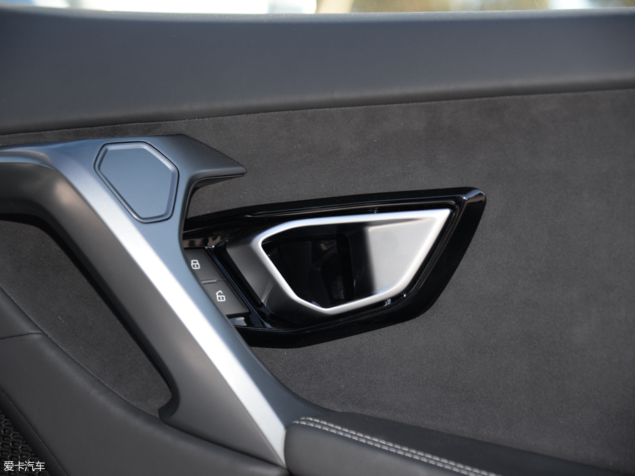 2016Huracn LP 600-4 Ї