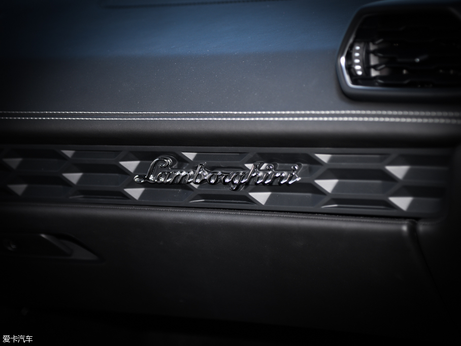 2016Huracn LP 600-4 Ї