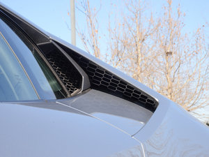 2016LP 600-4 Ї (ji)^