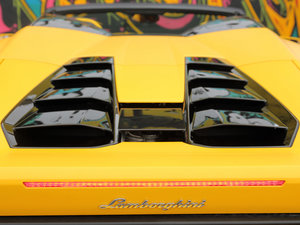 2016Huracan  (x)(ji)^