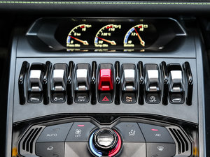 2016RWD Coupe {܇ƅ^	