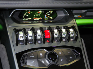 2017RWD Spyder п؅^(q)