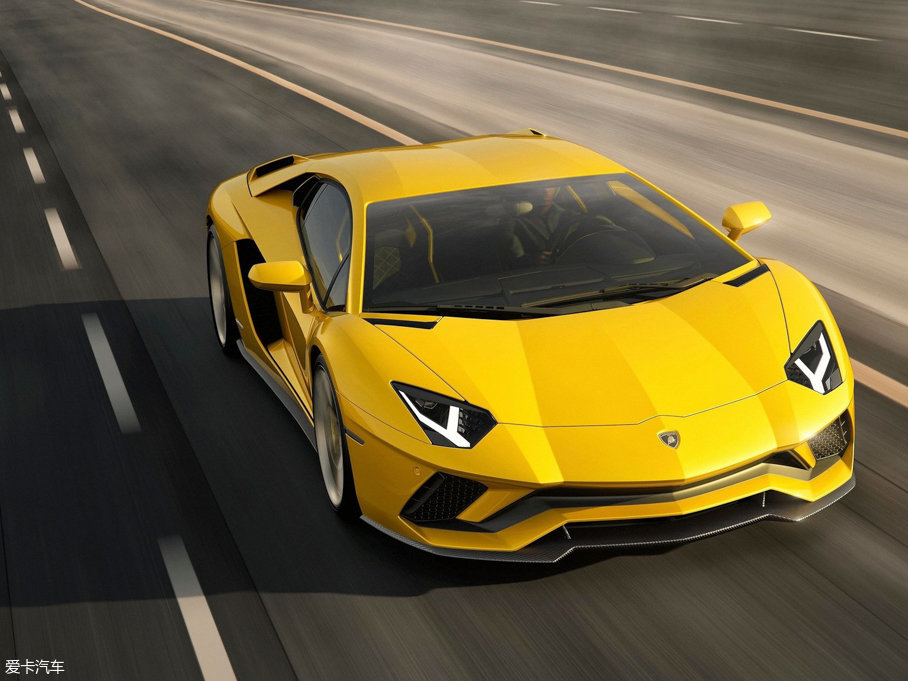 2017Aventador Aventador S