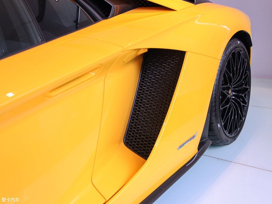 2017Aventador Aventador S