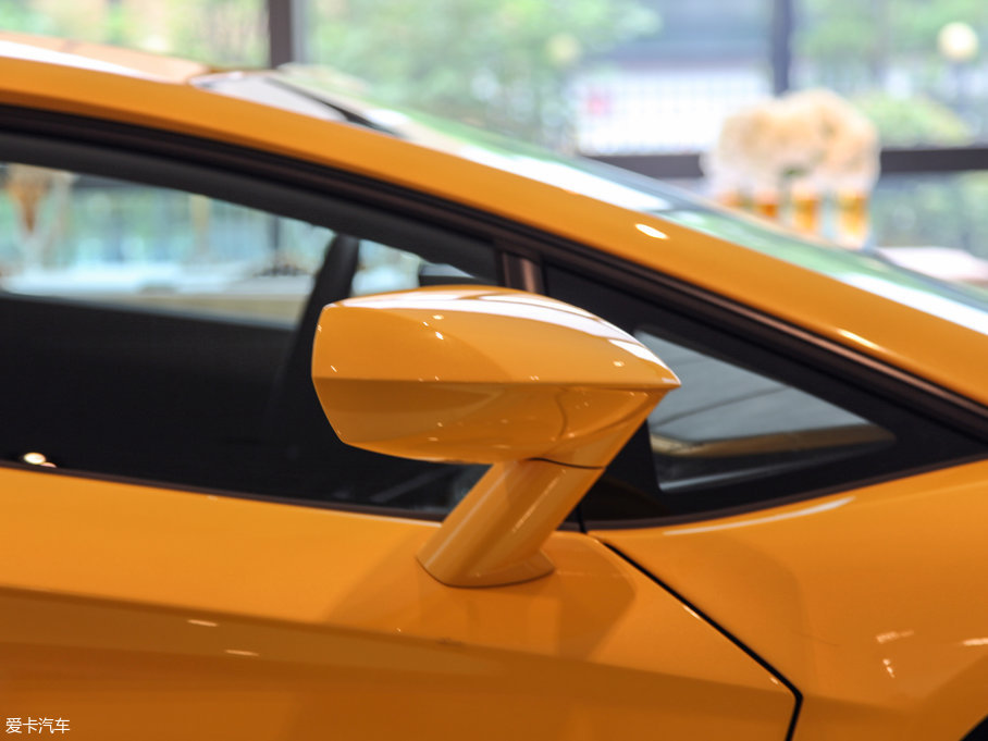 2017Aventador Aventador S