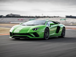 2017A(y)ventador S w^