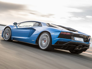 2017A(y)ventador S w^